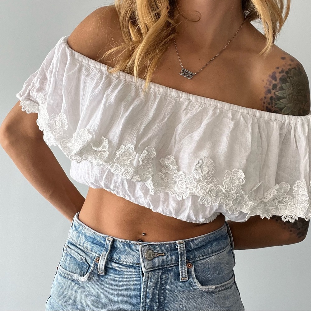 Earthbound White Ruffel Floral Off Shoulder Crop